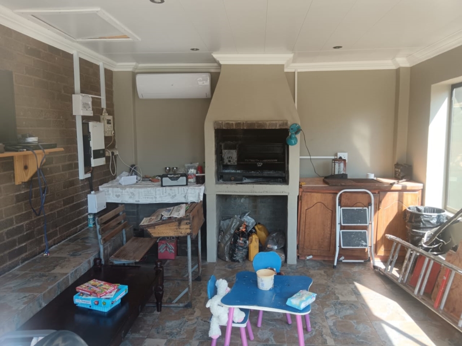 3 Bedroom Property for Sale in South Ridge Northern Cape